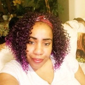 Meet your Posher, Ebony